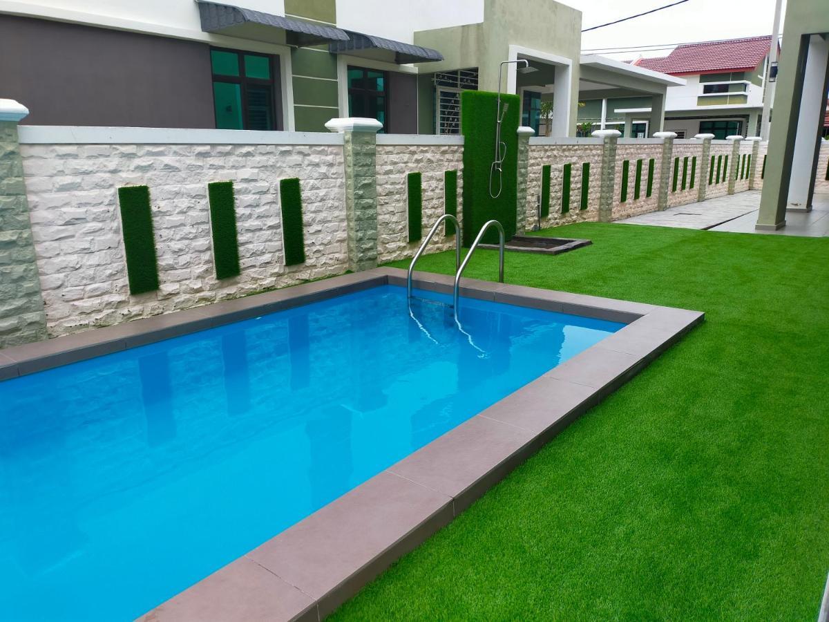 Roomah Homestay Melaka City, Private Pool, Fully Air Conditioning Malacca Exterior photo